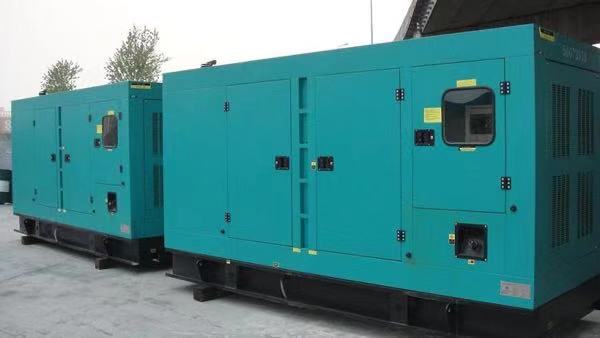 贵阳康明斯400kw大型柴油二手发电机组